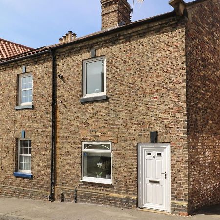 6 Church Hill Malton Exterior foto